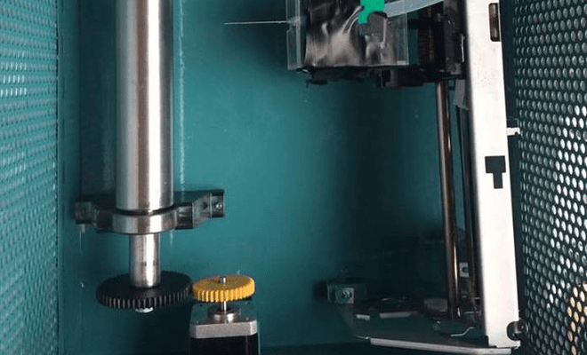 Prototipo con colector cilíndrico rotatorio y soporte móvil de aguja