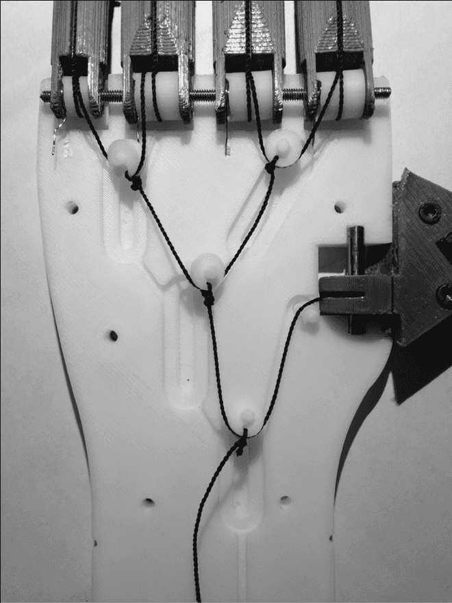 Tendon routing
